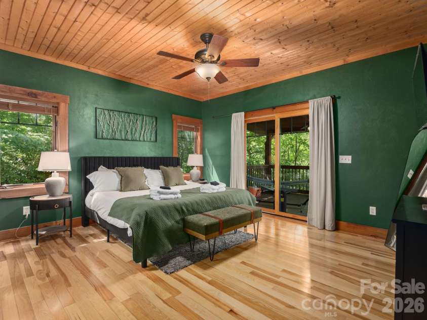 39 Great Aspen Way, Black Mountain, NC 28711.  MLS# CAR4383326, YatesRealty ID 24030. 