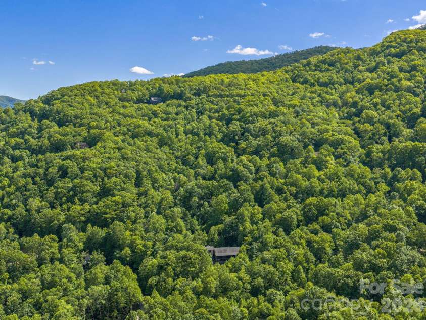 39 Great Aspen Way, Black Mountain, NC 28711.  MLS# CAR4383326, YatesRealty ID 24030. 