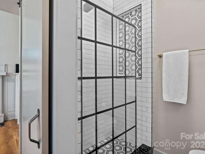 311 Oakland Avenue, Rock Hill, SC 29730.  MLS# CAR4276399, YatesRealty ID 24032. 