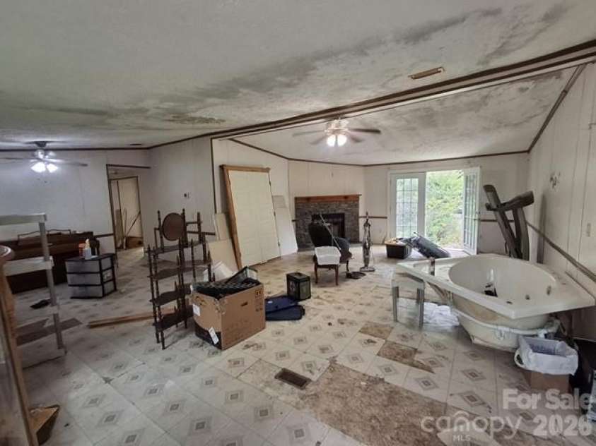 890 Snohan Road, Ayden, NC 28513.  MLS# CAR4391021, YatesRealty ID 24032. 