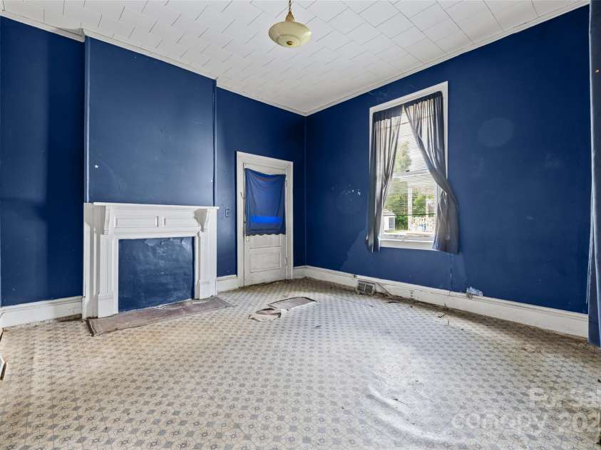 108 Walker Street, Chester, SC 29706.  MLS# CAR4277990, YatesRealty ID 24033. 