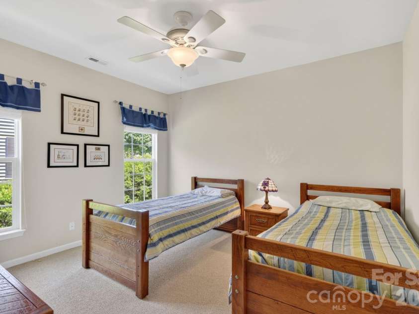 9242 Whistling Straits Drive, Fort Mill, SC 29707.  MLS# CAR4381475, YatesRealty ID 24033. 