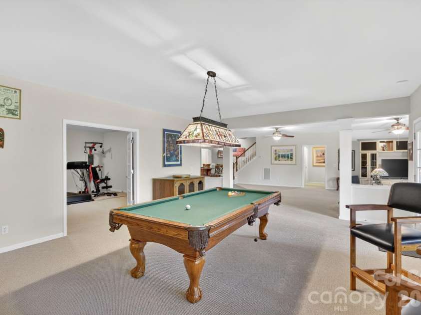 9242 Whistling Straits Drive, Fort Mill, SC 29707.  MLS# CAR4381475, YatesRealty ID 24033. 