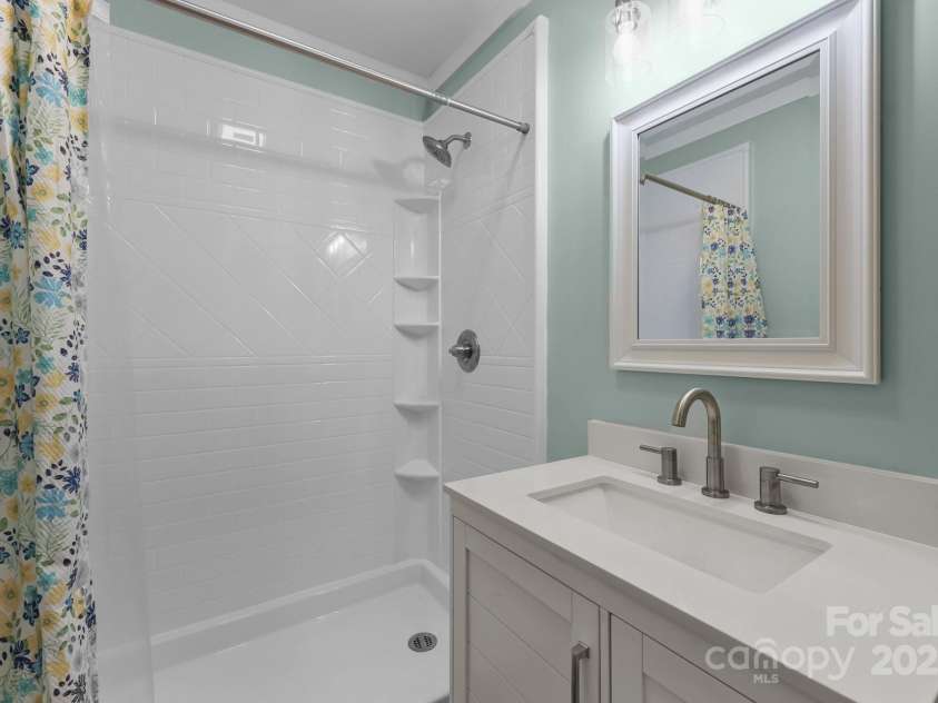 435 Stirewalt Road, China Grove, NC 28023.  MLS# CAR4273185, YatesRealty ID 24034. Bathroom 1