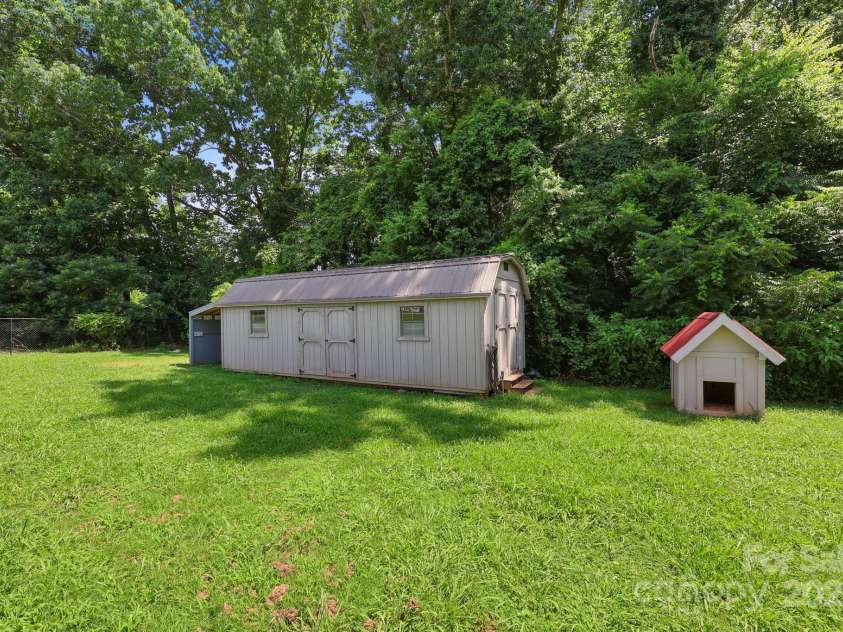 435 Stirewalt Road, China Grove, NC 28023.  MLS# CAR4273185, YatesRealty ID 24034. Building is wired and has a water source!