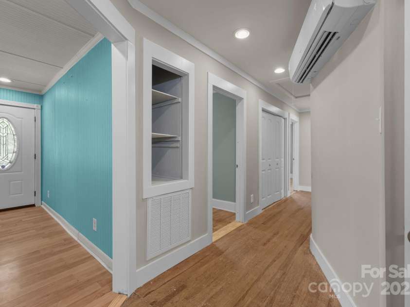 435 Stirewalt Road, China Grove, NC 28023.  MLS# CAR4273185, YatesRealty ID 24034. Hallway