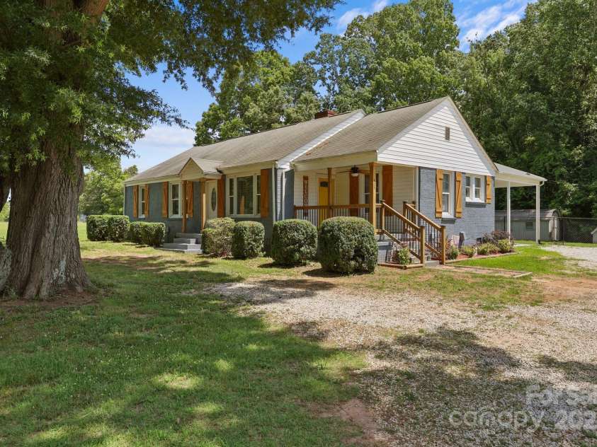 435 Stirewalt Road, China Grove, NC 28023.  MLS# CAR4273185, YatesRealty ID 24034. Welcome to 435 Stirewalt Rd!