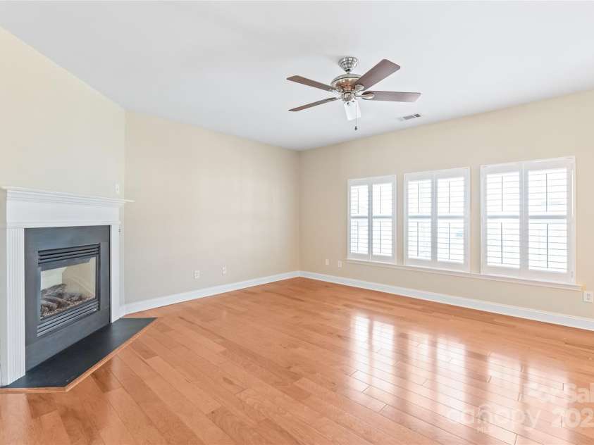 120 Waterlynn Club Drive, Mooresville, NC 28117.  MLS# CAR4273413, YatesRealty ID 24035. 