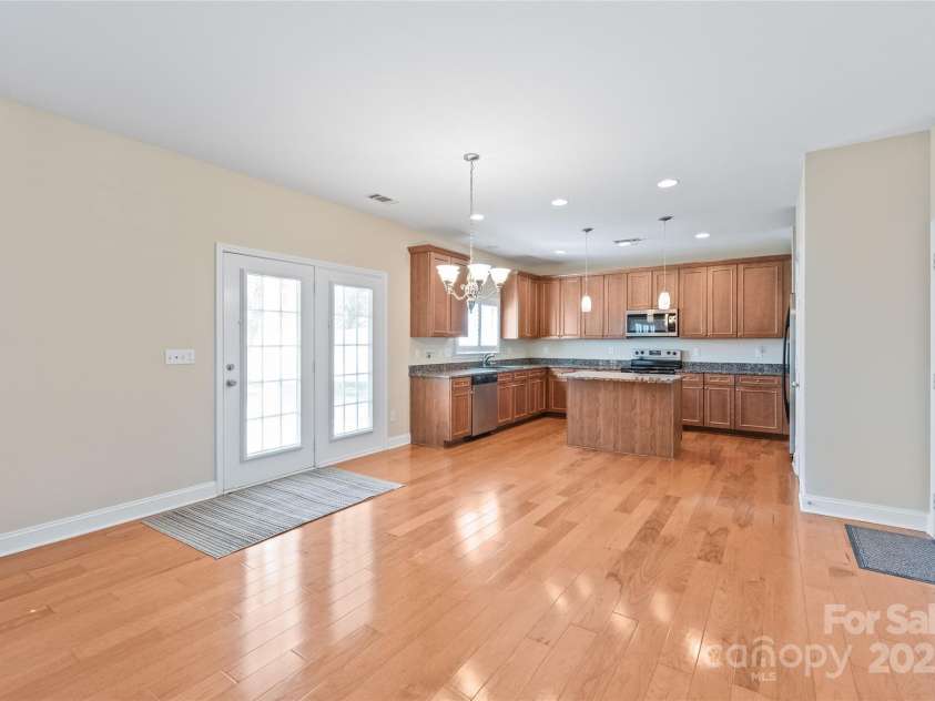 120 Waterlynn Club Drive, Mooresville, NC 28117.  MLS# CAR4273413, YatesRealty ID 24035. 