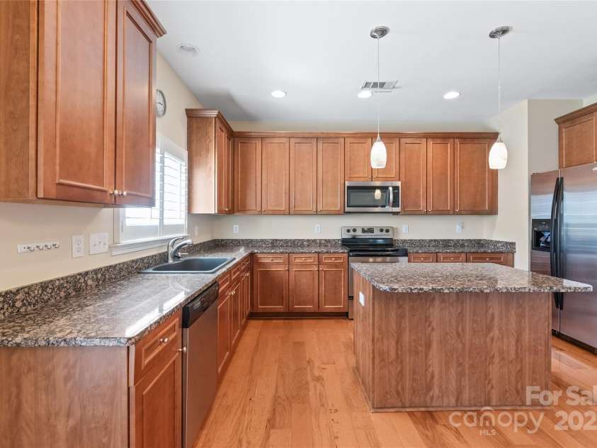 120 Waterlynn Club Drive, Mooresville, NC 28117.  MLS# CAR4273413, YatesRealty ID 24035. 