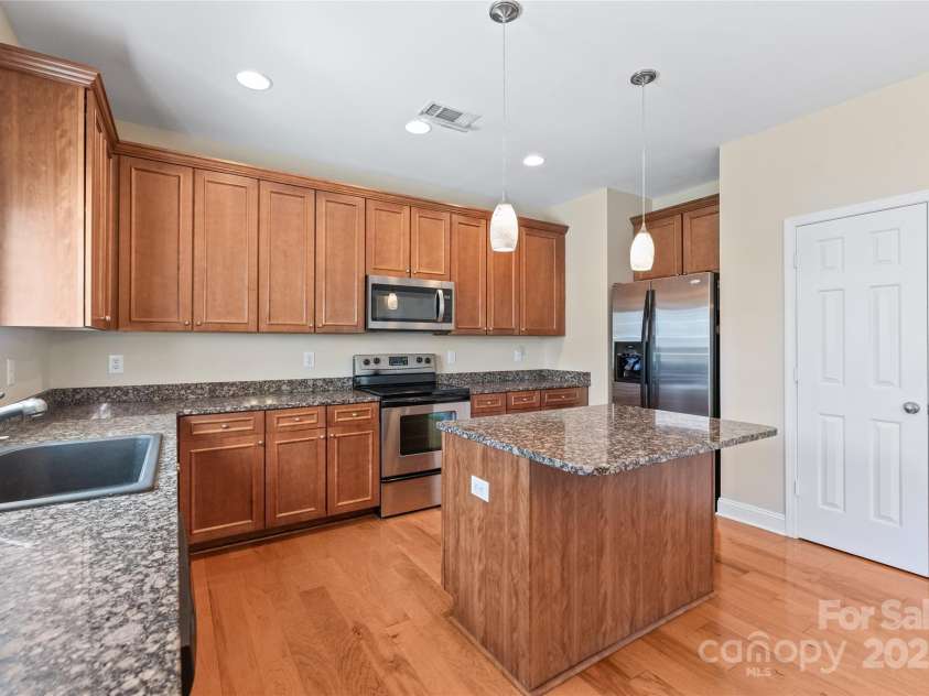 120 Waterlynn Club Drive, Mooresville, NC 28117.  MLS# CAR4273413, YatesRealty ID 24035. 