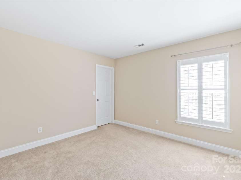120 Waterlynn Club Drive, Mooresville, NC 28117.  MLS# CAR4273413, YatesRealty ID 24035. 