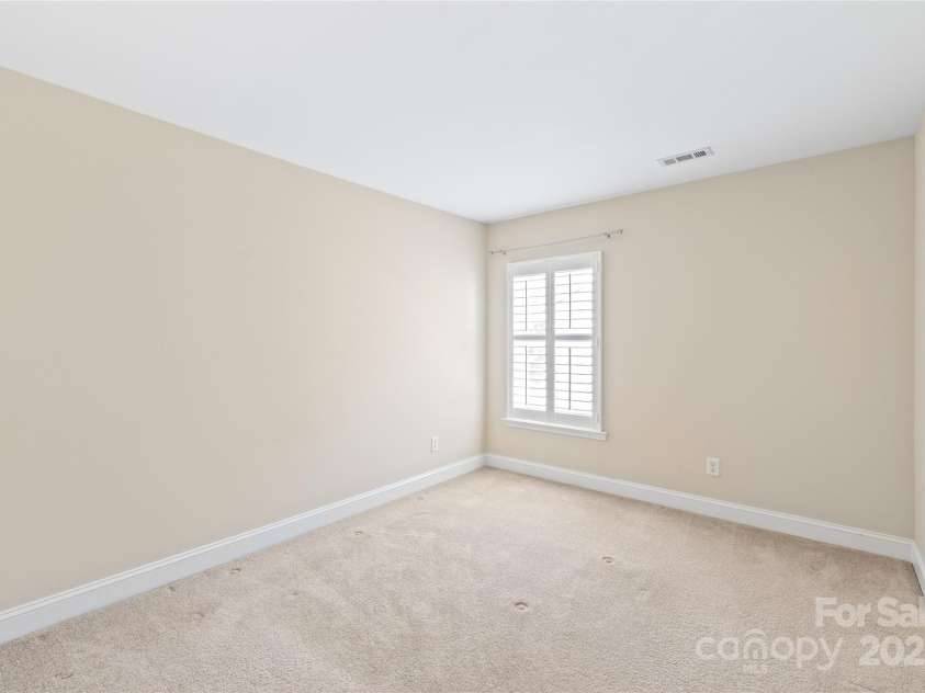 120 Waterlynn Club Drive, Mooresville, NC 28117.  MLS# CAR4273413, YatesRealty ID 24035. 