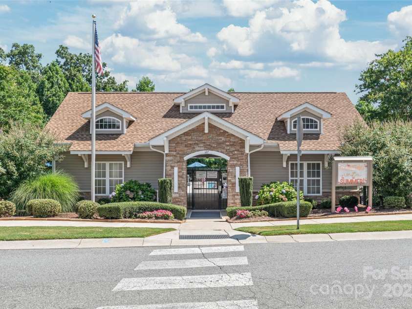 120 Waterlynn Club Drive, Mooresville, NC 28117.  MLS# CAR4273413, YatesRealty ID 24035. 