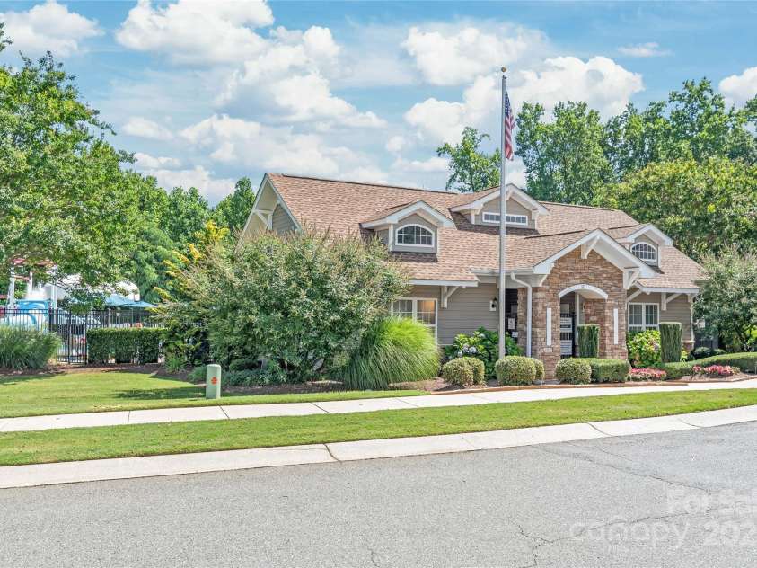120 Waterlynn Club Drive, Mooresville, NC 28117.  MLS# CAR4273413, YatesRealty ID 24035. 