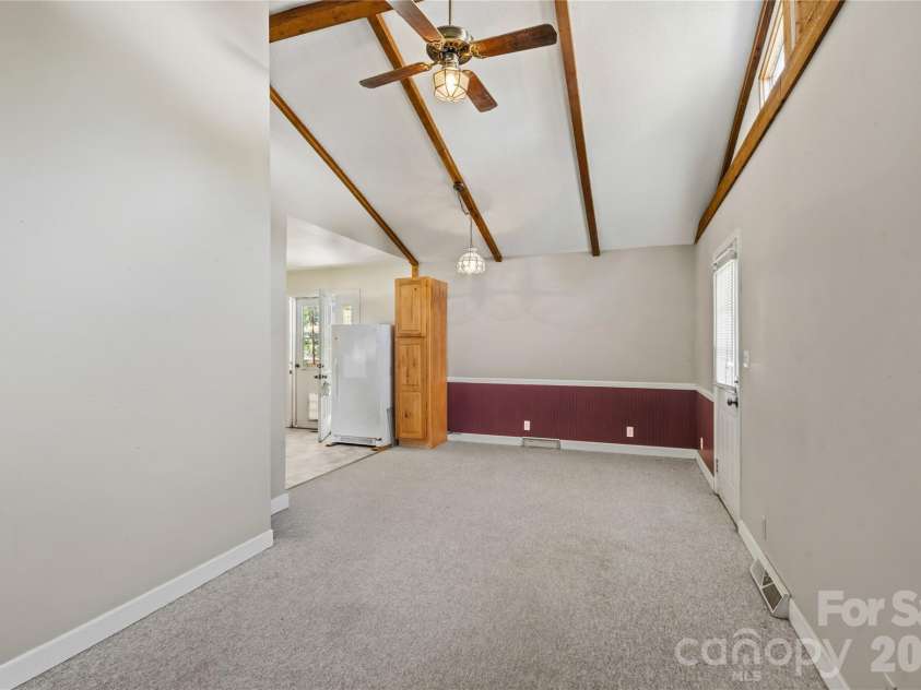 75 Hawthorne Drive, Brevard, NC 28712.  MLS# CAR4384254, YatesRealty ID 24035. Family Room
