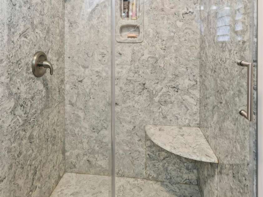 75 Hawthorne Drive, Brevard, NC 28712.  MLS# CAR4384254, YatesRealty ID 24035. Primary Bathroom