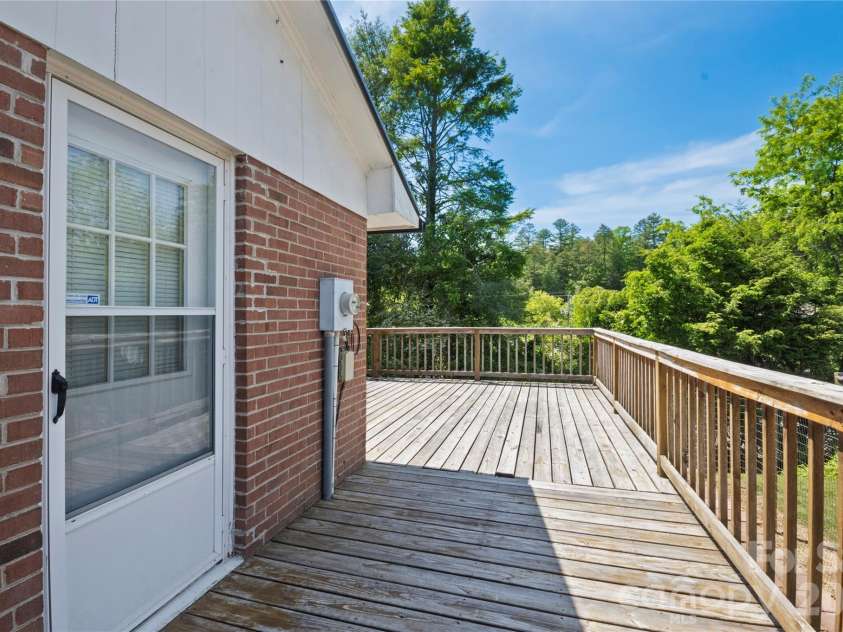 75 Hawthorne Drive, Brevard, NC 28712.  MLS# CAR4384254, YatesRealty ID 24035. Rear Deck