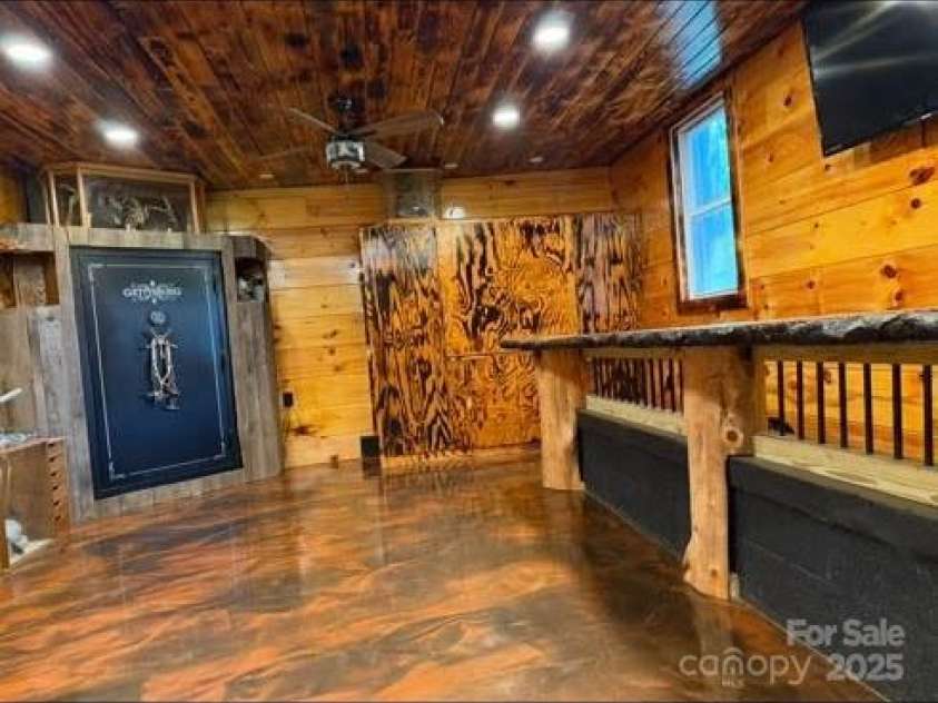 148 Barium Lane, Statesville, NC 28677.  MLS# CAR4275924, YatesRealty ID 24036. Bonus Room