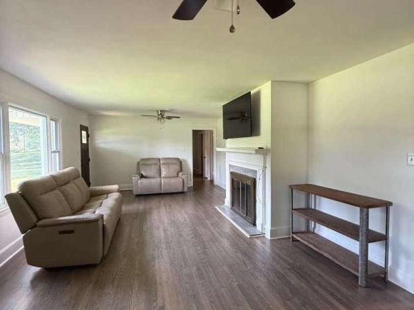148 Barium Lane, Statesville, NC 28677.  MLS# CAR4275924, YatesRealty ID 24036. Living Room