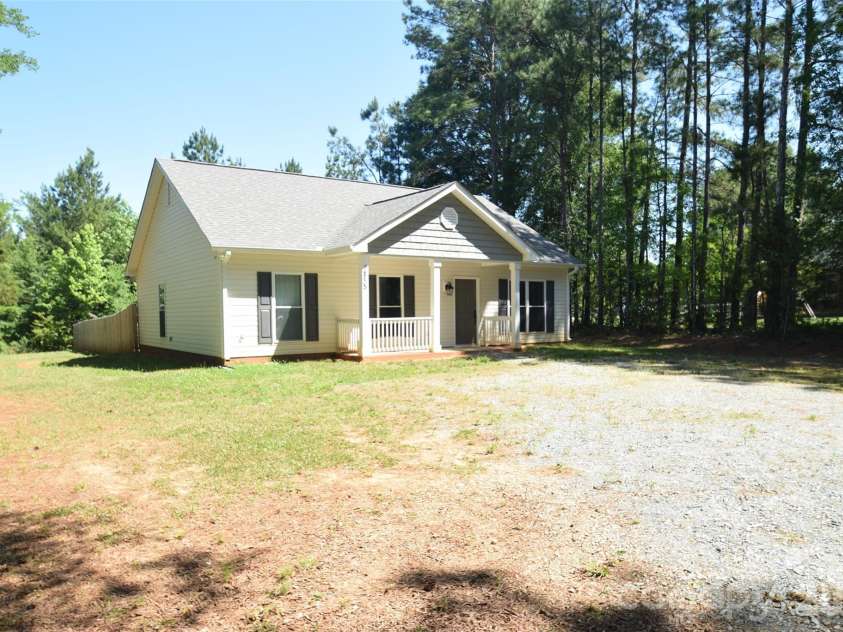 2809 Shiloh Unity Road, Lancaster, SC 29720.  MLS# CAR4384470, YatesRealty ID 24036. 