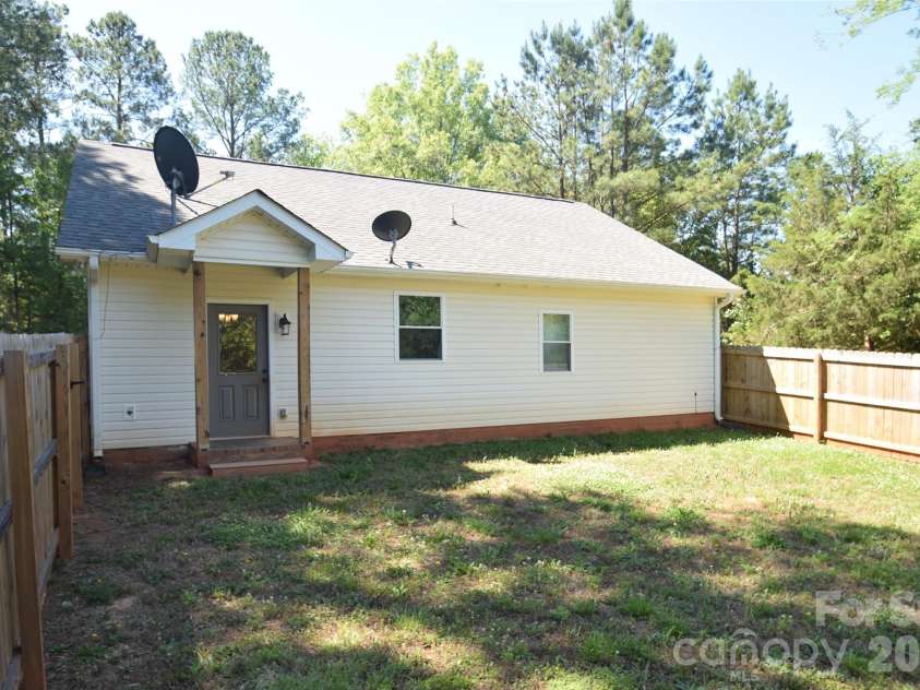 2809 Shiloh Unity Road, Lancaster, SC 29720.  MLS# CAR4384470, YatesRealty ID 24036. 