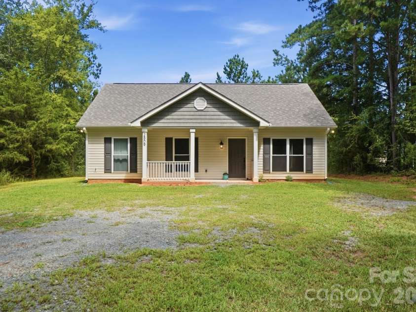 2809 Shiloh Unity Road, Lancaster, SC 29720.  MLS# CAR4384470, YatesRealty ID 24036. 