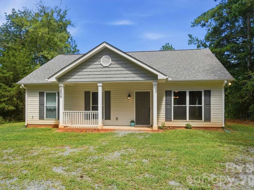 2809 Shiloh Unity Road, Lancaster, SC 29720.  MLS# CAR4384470, YatesRealty ID 24036. 