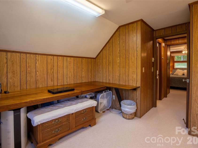 93 Franklin Crest Road, Spruce Pine, NC 28777.  MLS# CAR4382840, YatesRealty ID 24039. 