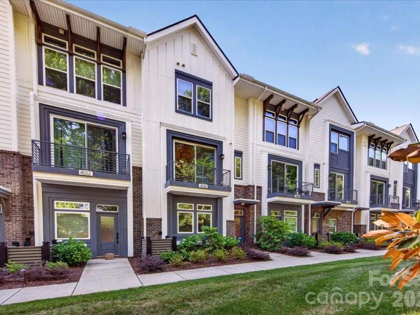 4136 Castleton Road, Charlotte, NC 28211.  MLS# CAR4381124, YatesRealty ID 24040. Welcome home to 4136 Castleton Road in Charlotte, NC!