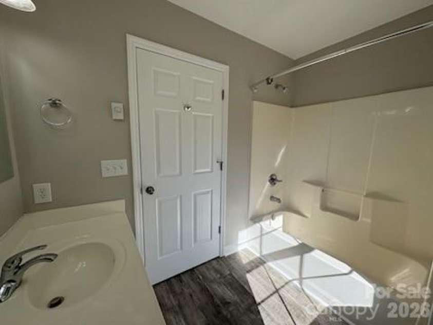 150 Ridge Run Drive, Statesville, NC 28625.  MLS# CAR4384012, YatesRealty ID 24041. 