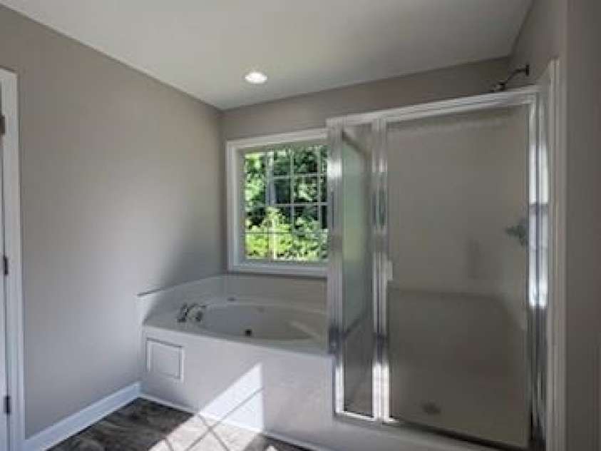 150 Ridge Run Drive, Statesville, NC 28625.  MLS# CAR4384012, YatesRealty ID 24041. 