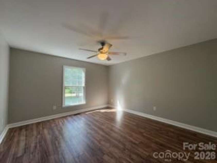 150 Ridge Run Drive, Statesville, NC 28625.  MLS# CAR4384012, YatesRealty ID 24041. 
