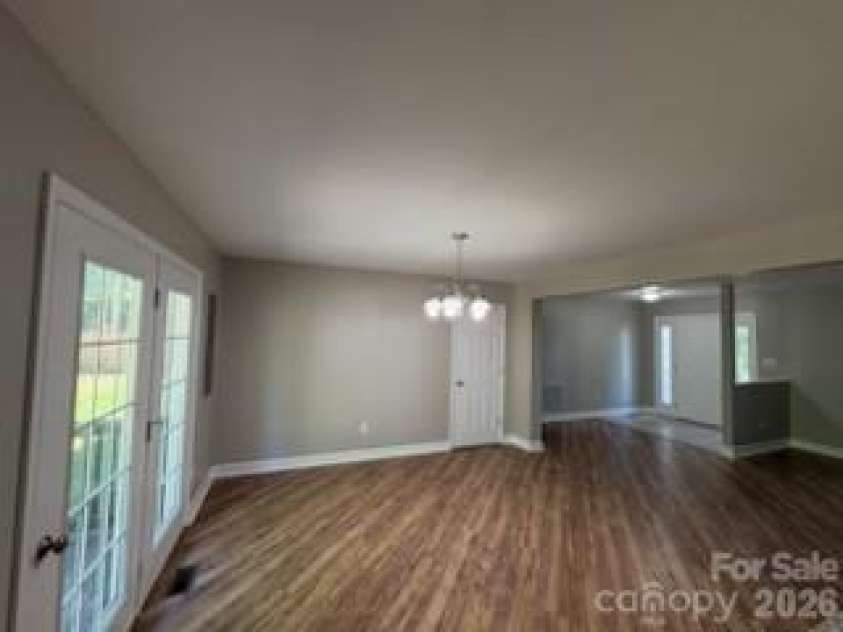 150 Ridge Run Drive, Statesville, NC 28625.  MLS# CAR4384012, YatesRealty ID 24041. 