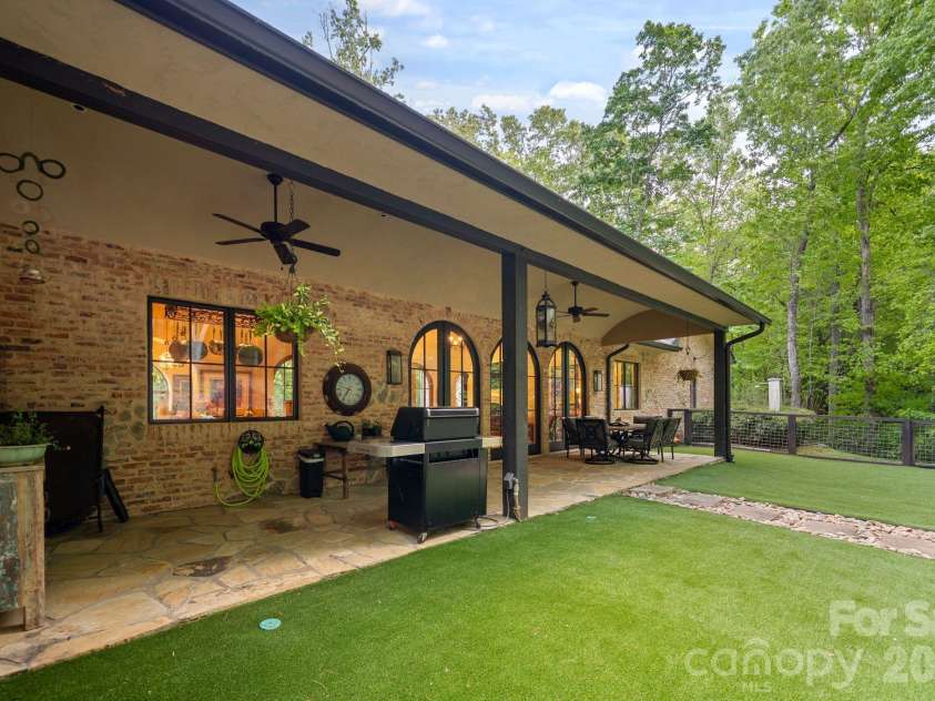 959 & 957 Dave Whitaker Road, Horse Shoe, NC 28742.  MLS# CAR4377826, YatesRealty ID 24042. 