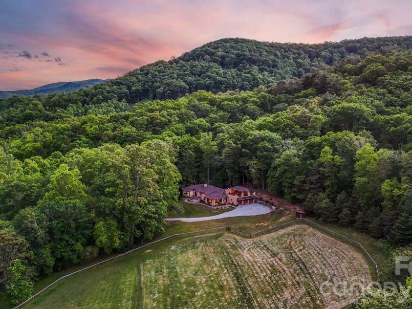 959 & 957 Dave Whitaker Road, Horse Shoe, NC 28742.  MLS# CAR4377826, YatesRealty ID 24042. 