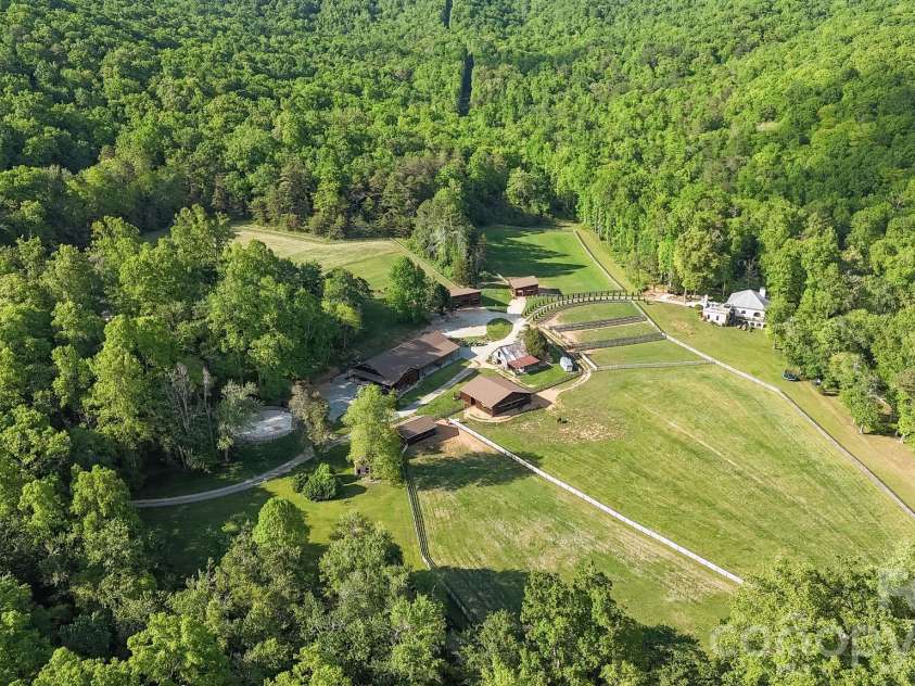 959 & 957 Dave Whitaker Road, Horse Shoe, NC 28742.  MLS# CAR4377826, YatesRealty ID 24042. 