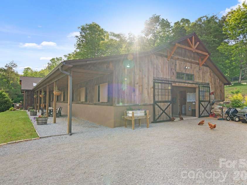 959 & 957 Dave Whitaker Road, Horse Shoe, NC 28742.  MLS# CAR4377826, YatesRealty ID 24042. 