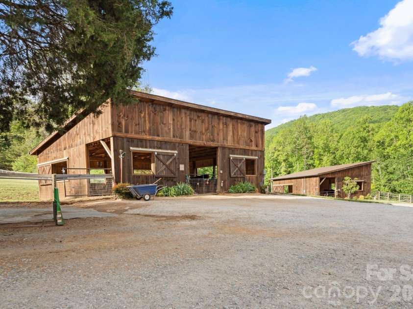959 & 957 Dave Whitaker Road, Horse Shoe, NC 28742.  MLS# CAR4377826, YatesRealty ID 24042. 