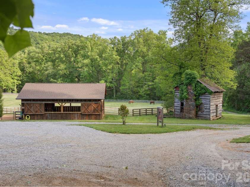 959 & 957 Dave Whitaker Road, Horse Shoe, NC 28742.  MLS# CAR4377826, YatesRealty ID 24042. 