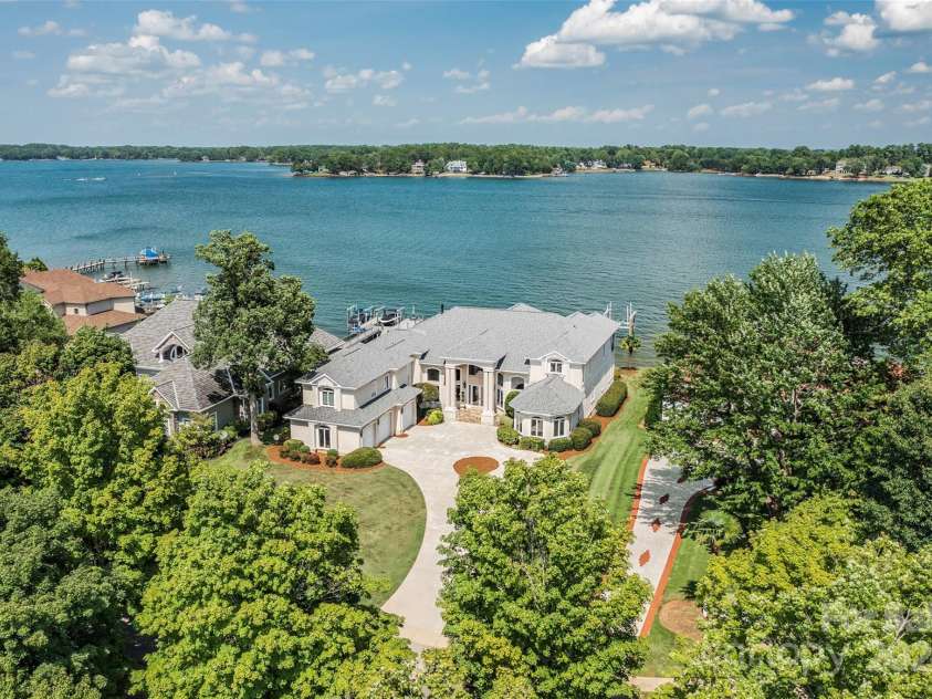 3446 Governors Island Drive, Denver, NC 28037.  MLS# CAR4158875, YatesRealty ID 24043. 