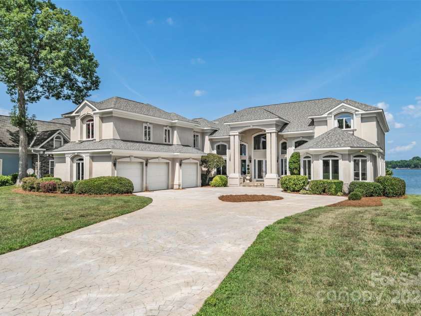 3446 Governors Island Drive, Denver, NC 28037.  MLS# CAR4158875, YatesRealty ID 24043. 