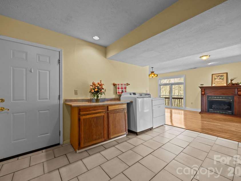 63 Chestnut Forest Road, Fairview, NC 28730.  MLS# CAR4379100, YatesRealty ID 24043. 