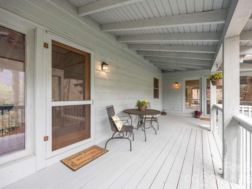 63 Chestnut Forest Road, Fairview, NC 28730.  MLS# CAR4379100, YatesRealty ID 24043. 