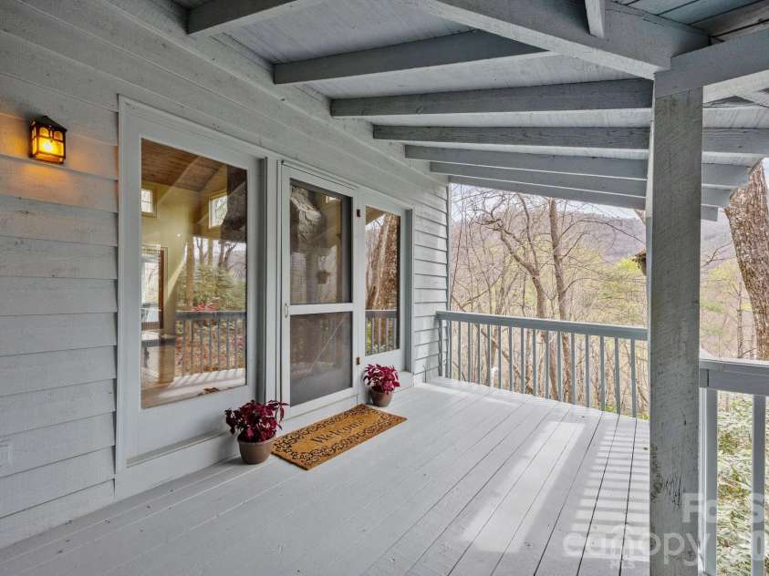 63 Chestnut Forest Road, Fairview, NC 28730.  MLS# CAR4379100, YatesRealty ID 24043. 