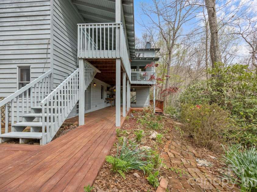 63 Chestnut Forest Road, Fairview, NC 28730.  MLS# CAR4379100, YatesRealty ID 24043. 