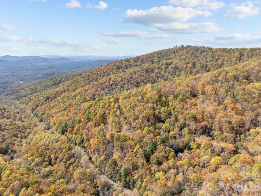 63 Chestnut Forest Road, Fairview, NC 28730.  MLS# CAR4379100, YatesRealty ID 24043. 