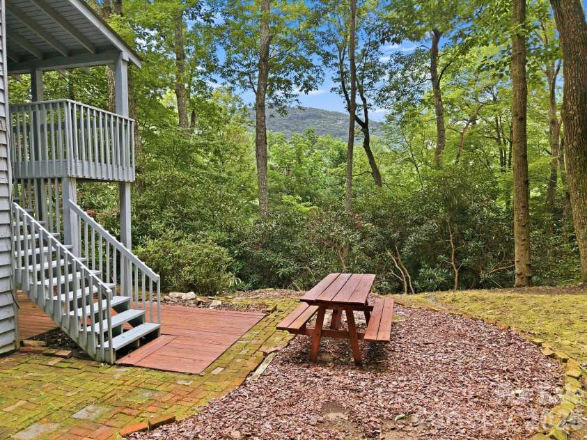 63 Chestnut Forest Road, Fairview, NC 28730.  MLS# CAR4379100, YatesRealty ID 24043. 