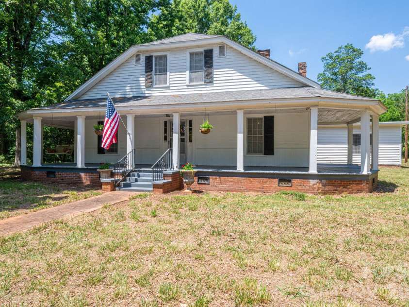 160 Patterson Road, Kings Mountain, NC 28086.  MLS# CAR4384620, YatesRealty ID 24044. 