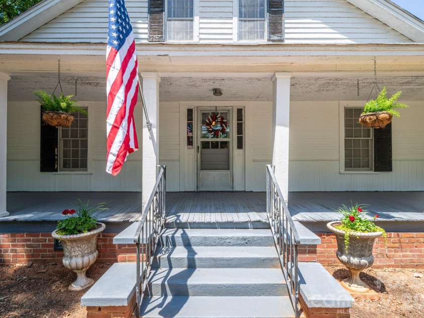 160 Patterson Road, Kings Mountain, NC 28086.  MLS# CAR4384620, YatesRealty ID 24044. 